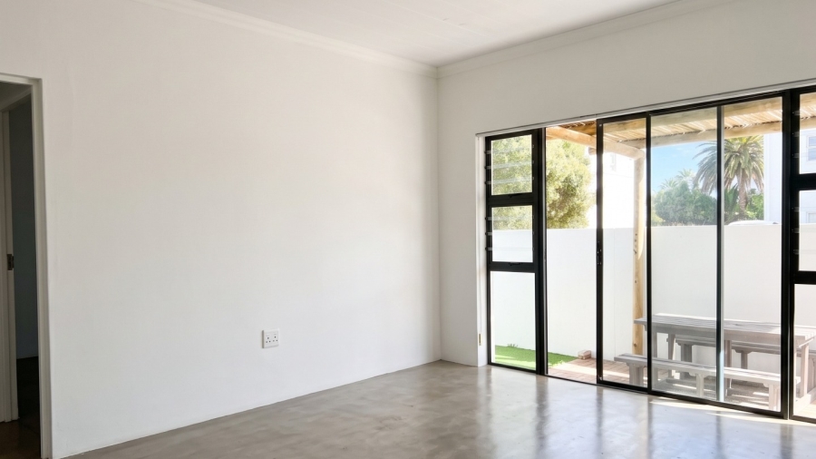 To Let 3 Bedroom Property for Rent in Golden Mile Western Cape